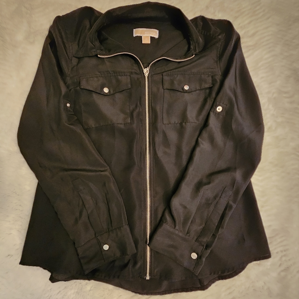 Michael Kohrs black zipper blouse
